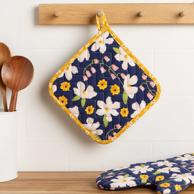 Full Bloom Potholder