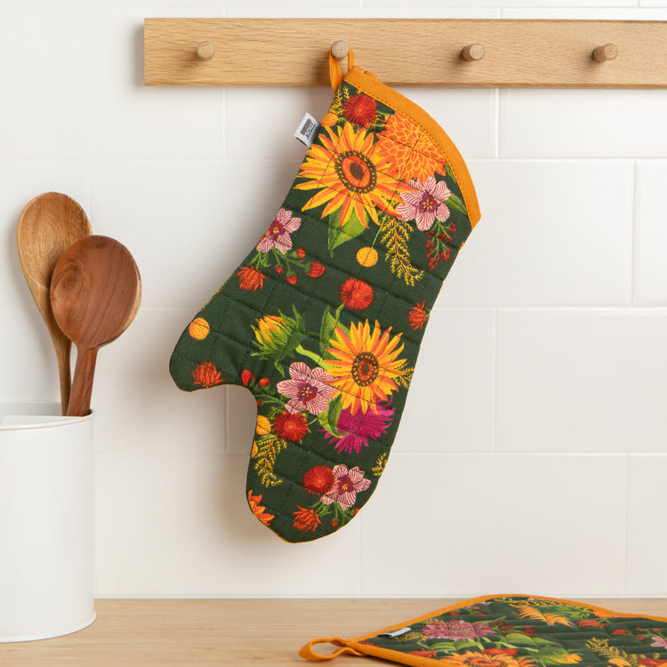 Sunflower Splendor Oven Mitt