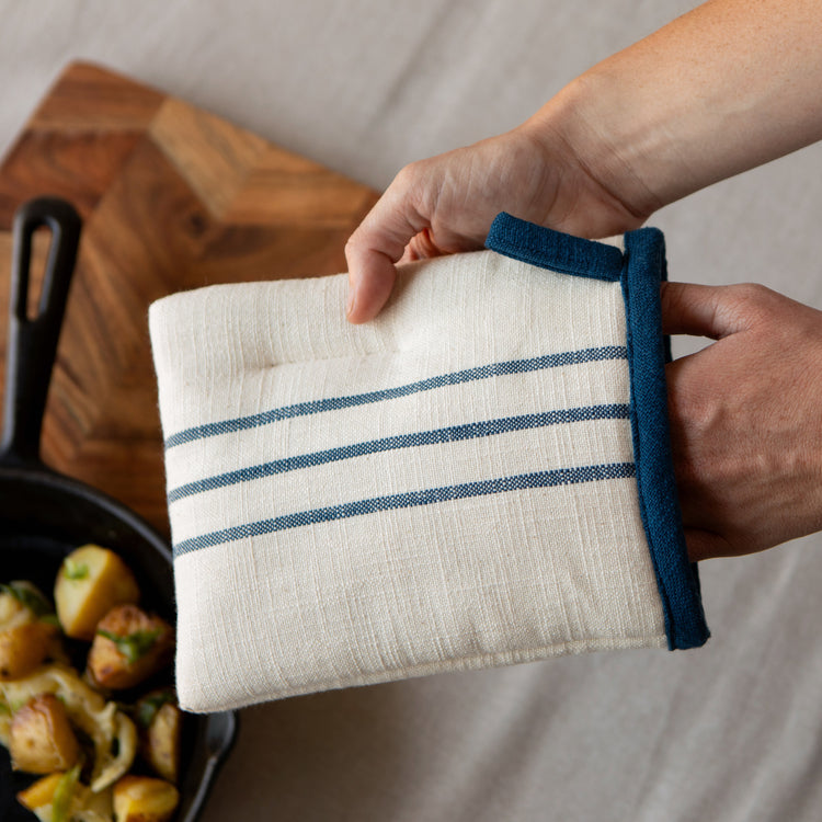 Camille Vintage French Oven Mitt