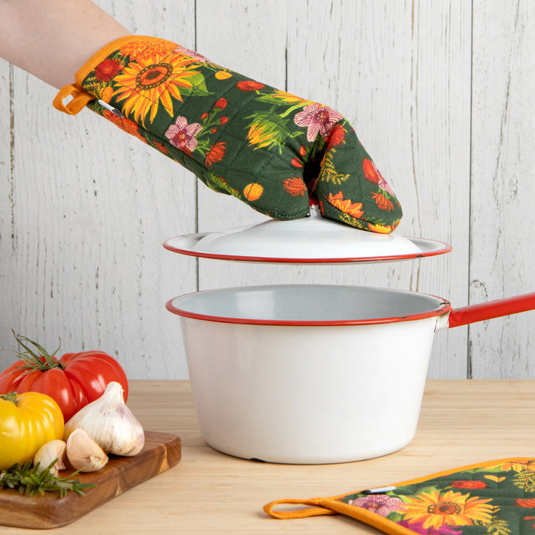 Sunflower Splendor Oven Mitt