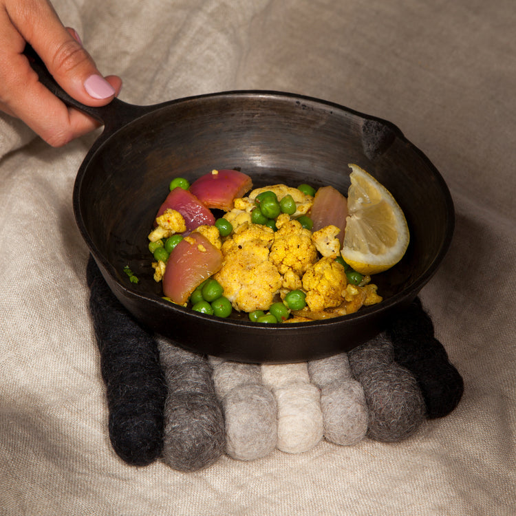 Shadow Wool Felt Ball Trivet