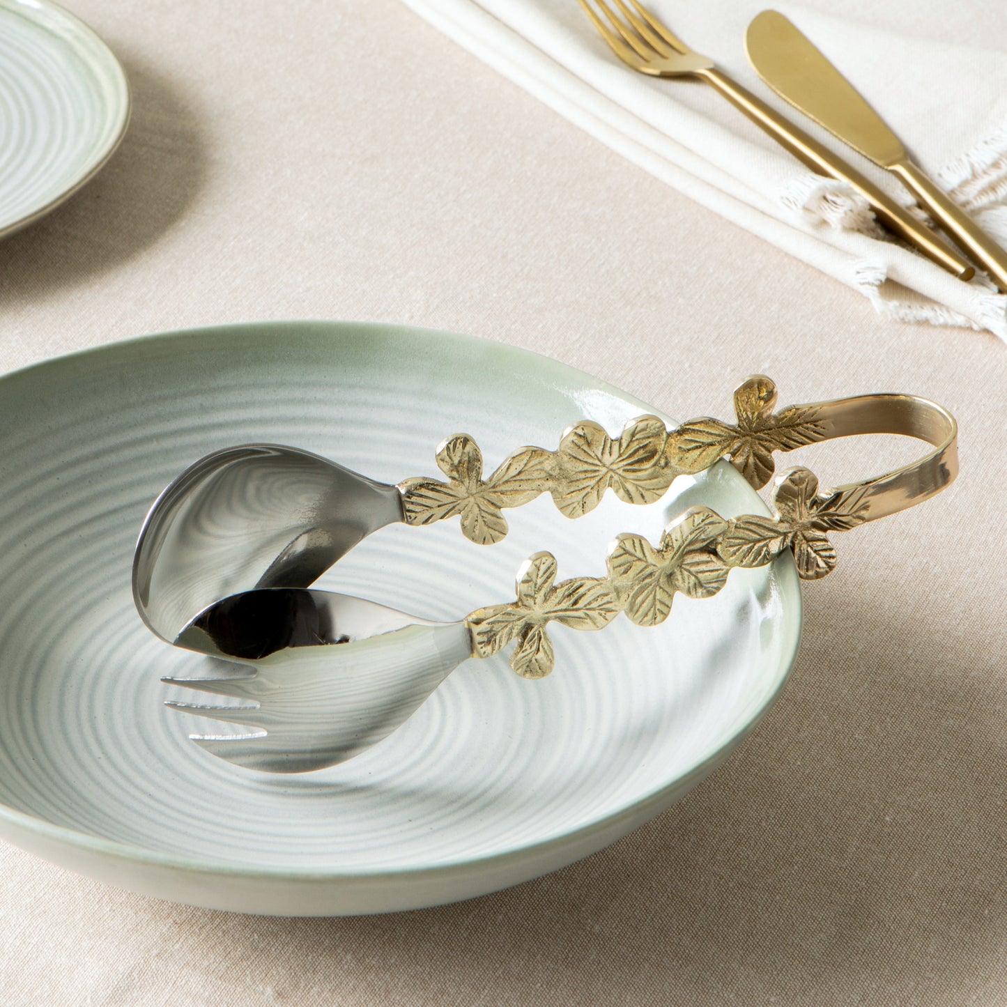 Clover Tongs