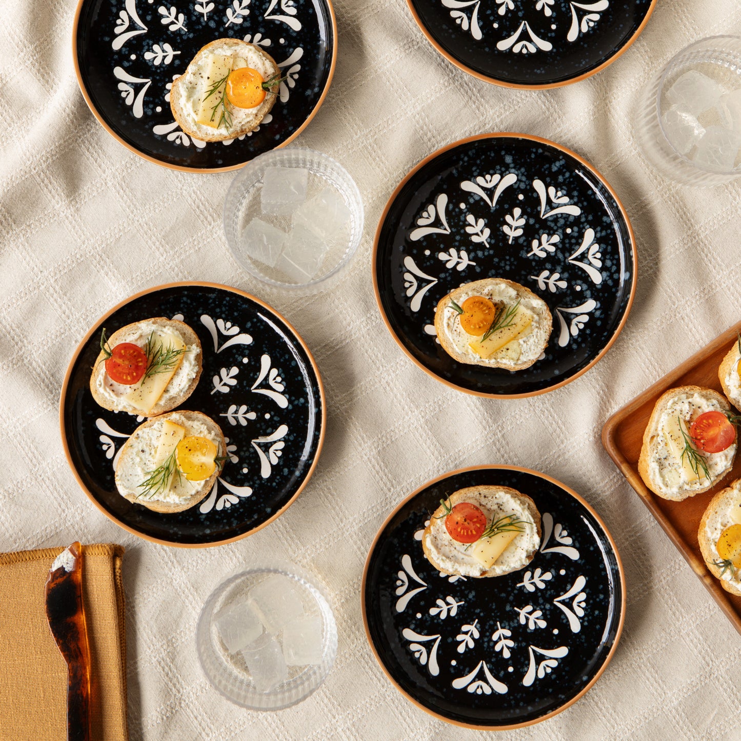 Nightbloom Appetizer Plate 6.5 inch