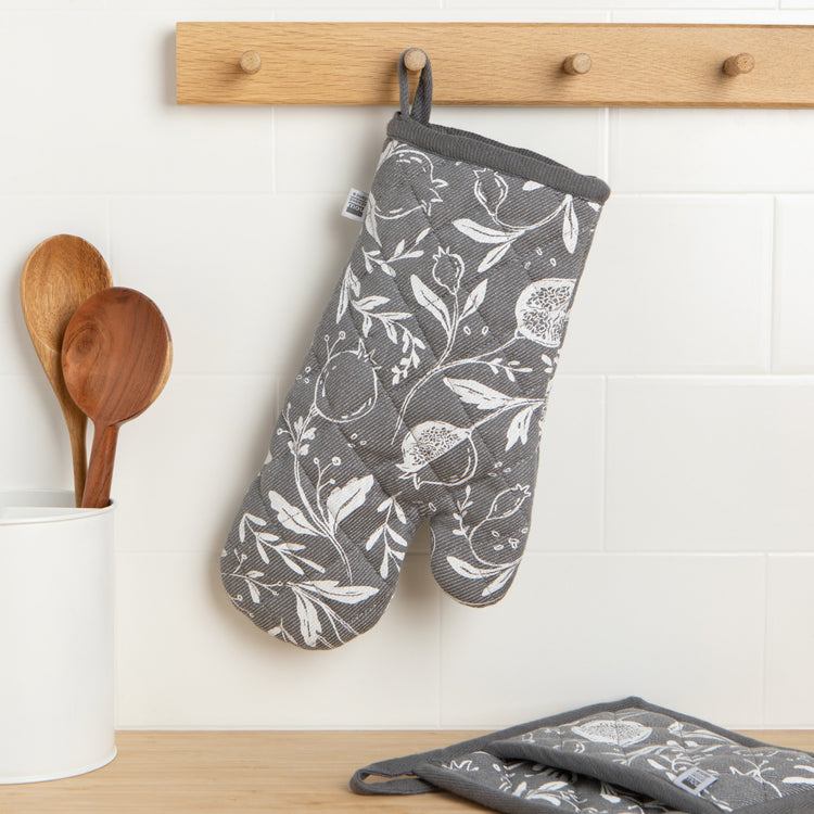 Pomegranates Oven Mitt