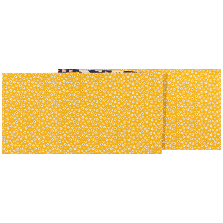 Full Bloom Table Runner
