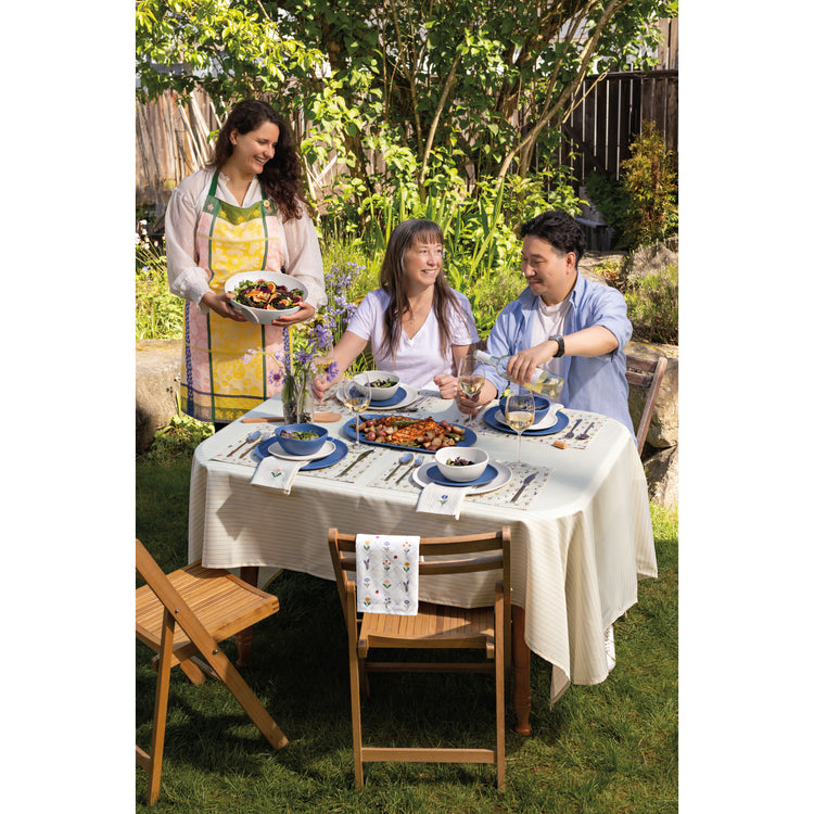 Hand Picked Tablecloth 60 inch Round