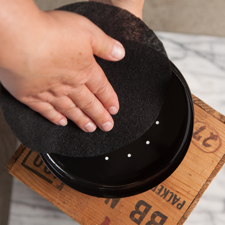 Steel Compost Bin Vintage Ivory 1.25 Gallon