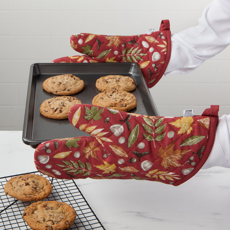 Fall Foliage Classic Oven Mitt