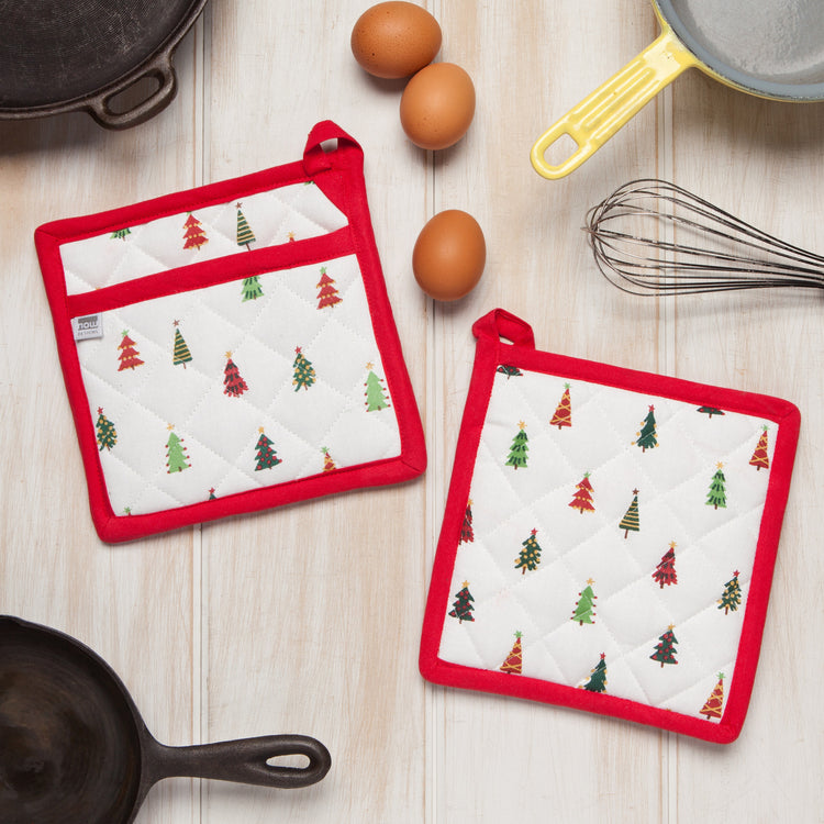 Merry And Bright Classic Potholder