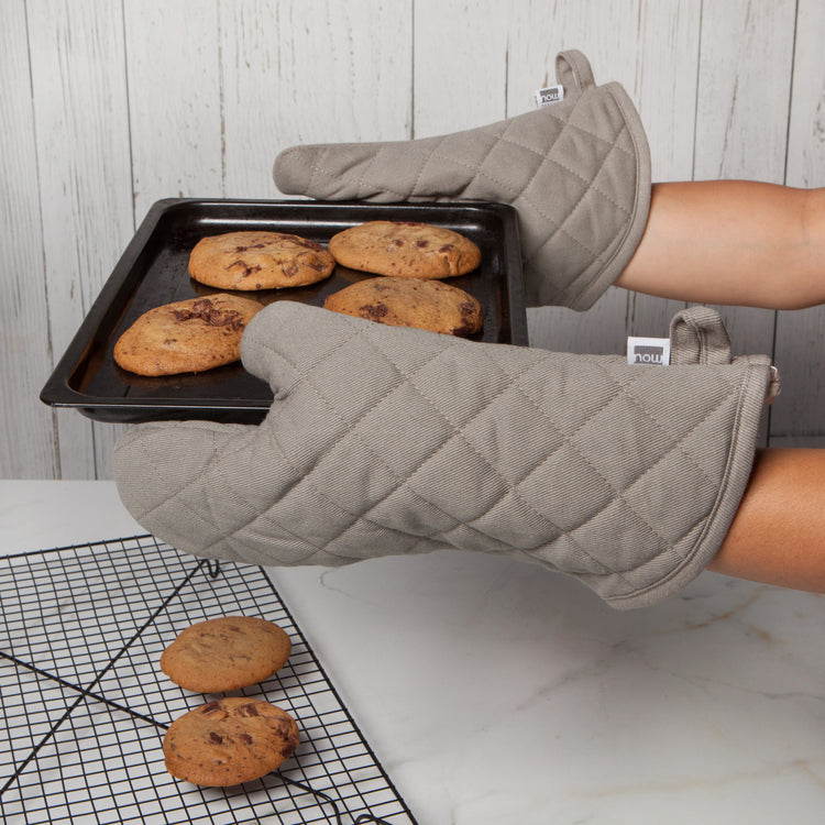 Superior London Gray Oven Mitt