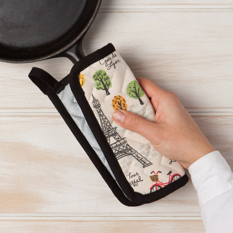 Meet Me In Paris Cotton Quilted Pot Holder