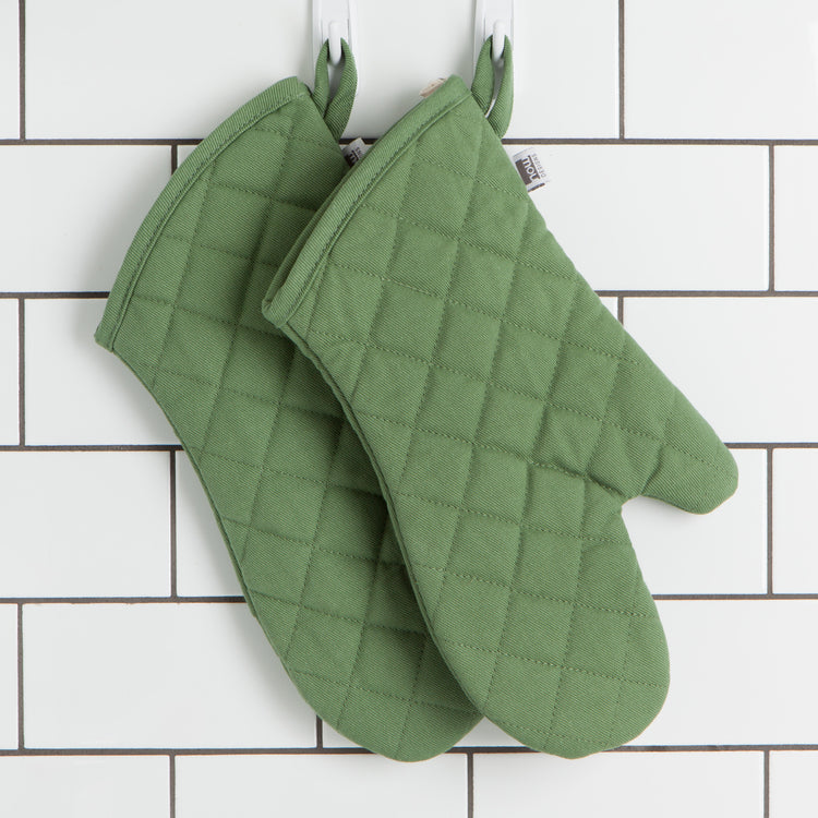 Superior Elm Green Oven Mitt