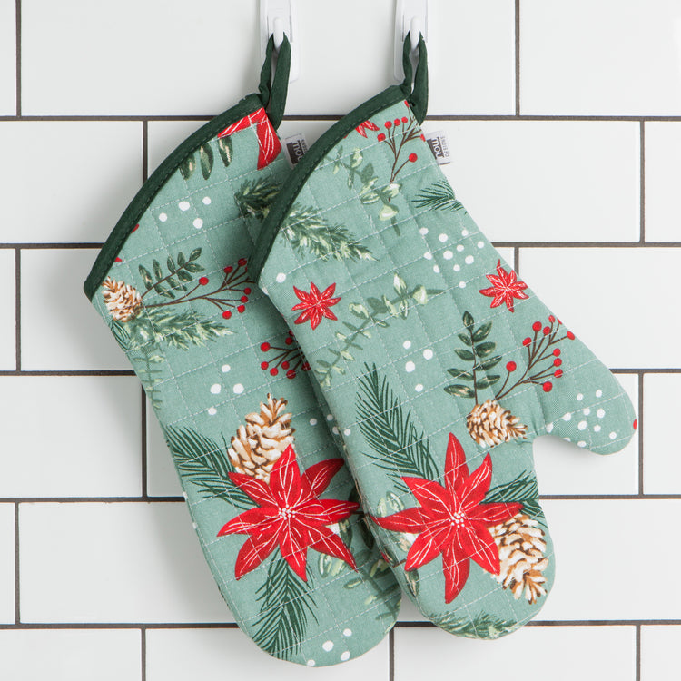 Poinsettia Oven Mitt