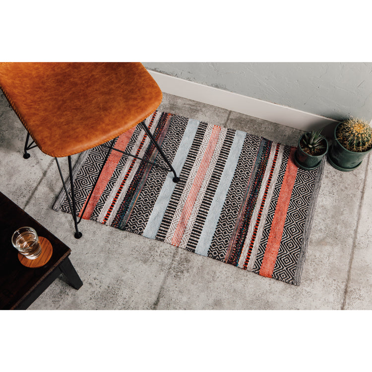 Feliz Statement Rug 2 x 3 Ft