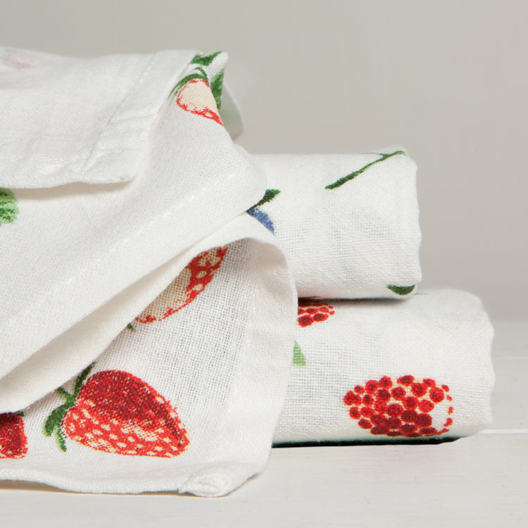 Berry Patch Baker's Floursack Dishtowels Set of 3
