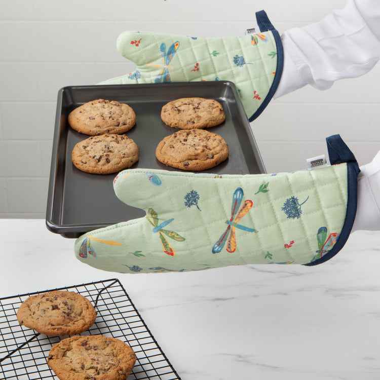 Dragonfly Quilted Oven Mitt