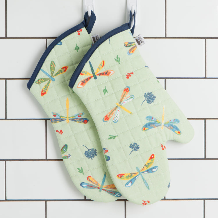 Dragonfly Quilted Oven Mitt