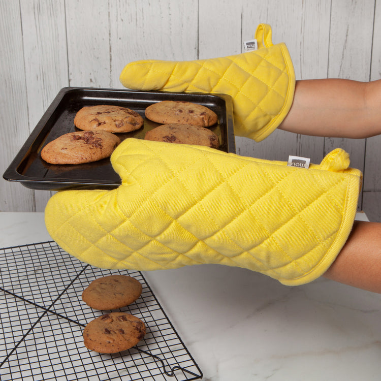 Superior Lemon Yellow Oven Mitt