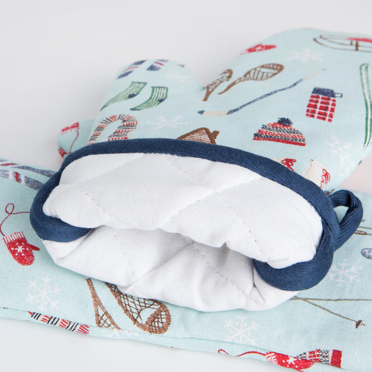 Alpine Adventure Spruce Oven Mitt