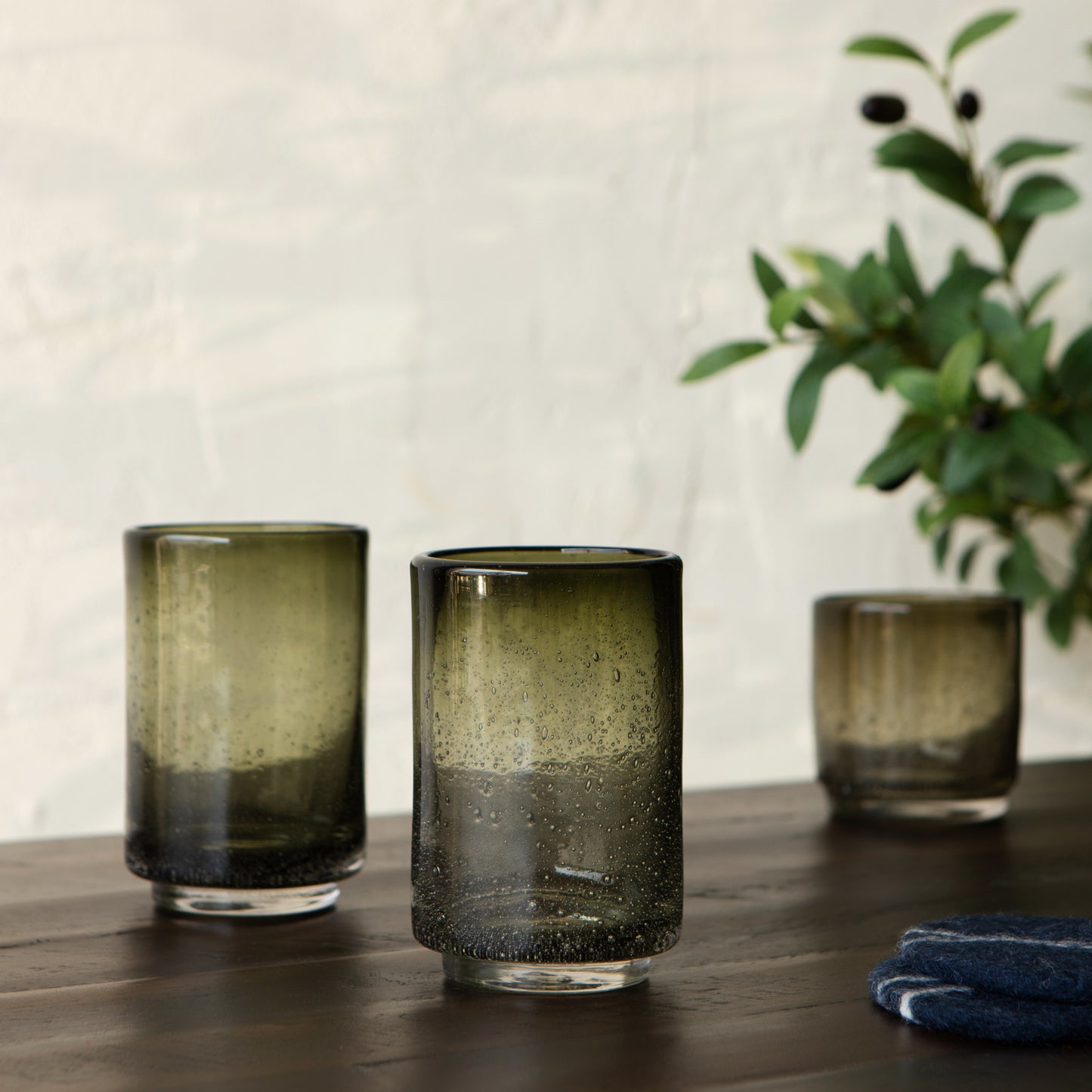 Bubbled Glass 17 oz - Agave