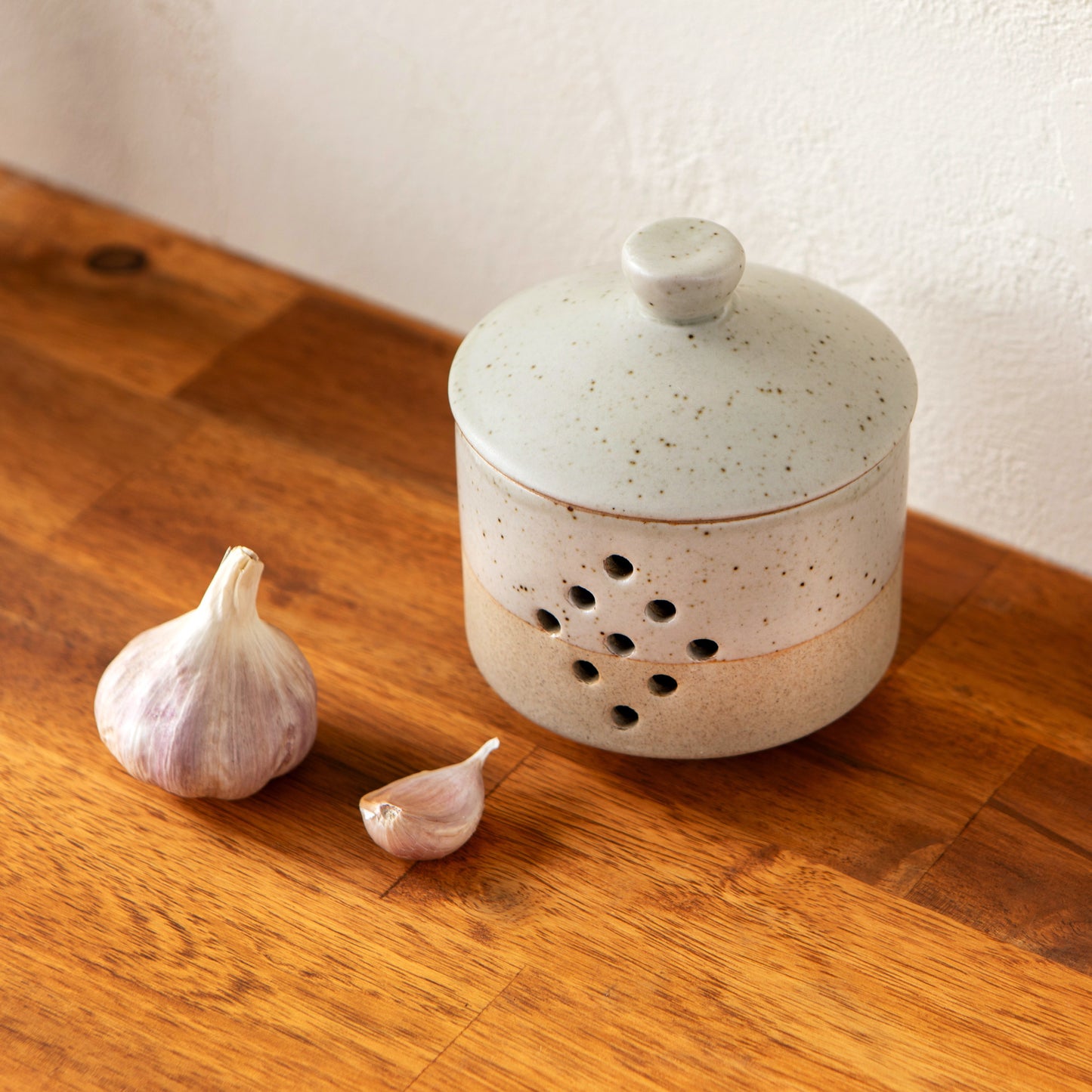 Maison Garlic Keeper