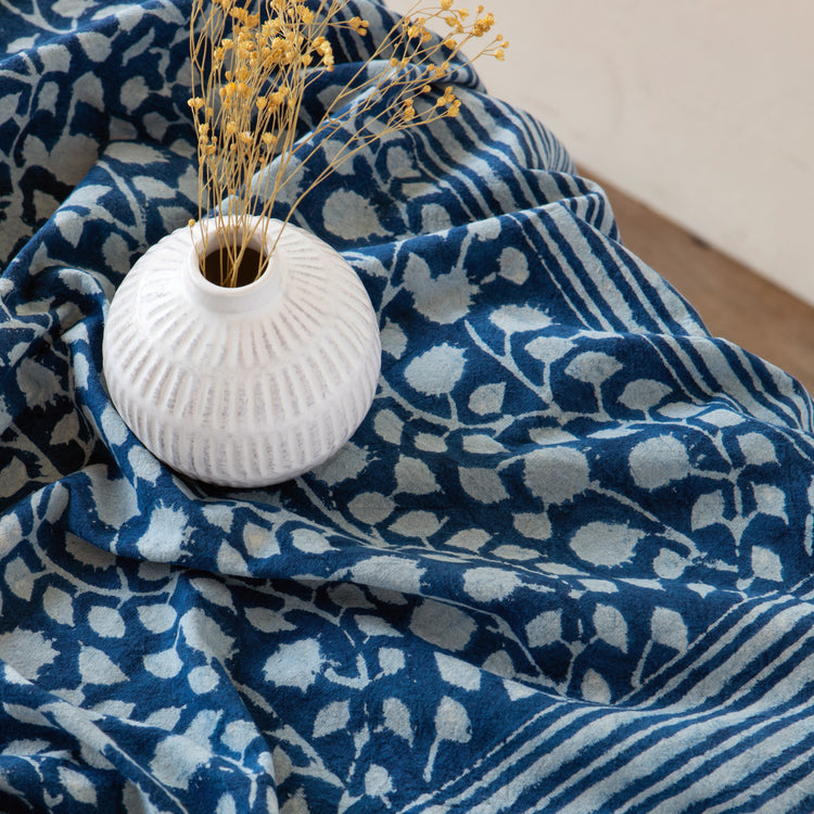 Vinebloom Block Print Tablecloth 90 x 60 inch