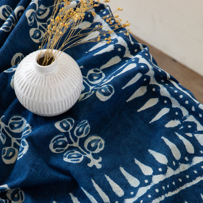 Hawthorn Block Print Tablecloth 90 x 60 inch