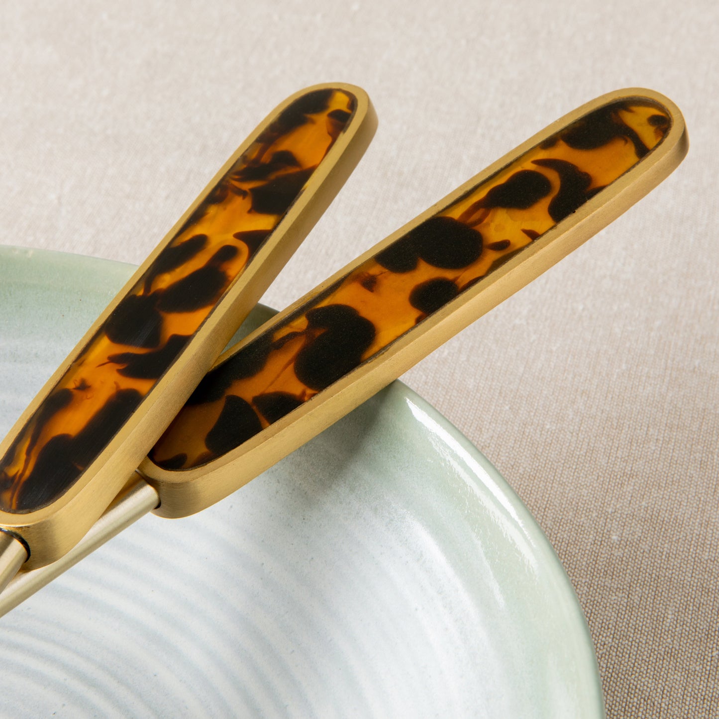 Tortoiseshell Salad Servers Set of 2