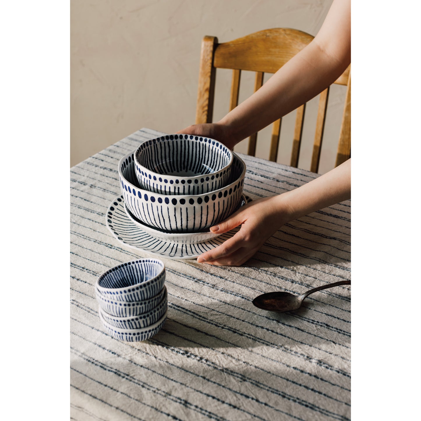 Sprout Stamped Pinch Bowls Set of 4