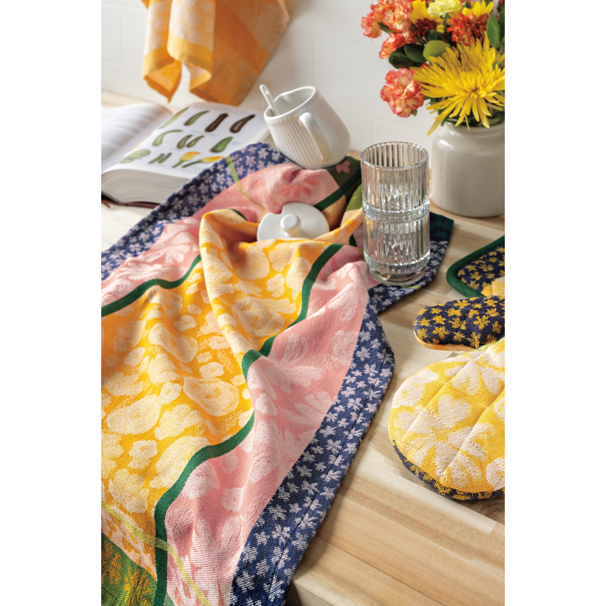 Full Bloom Jacquard Dishtowel – Danica Brands