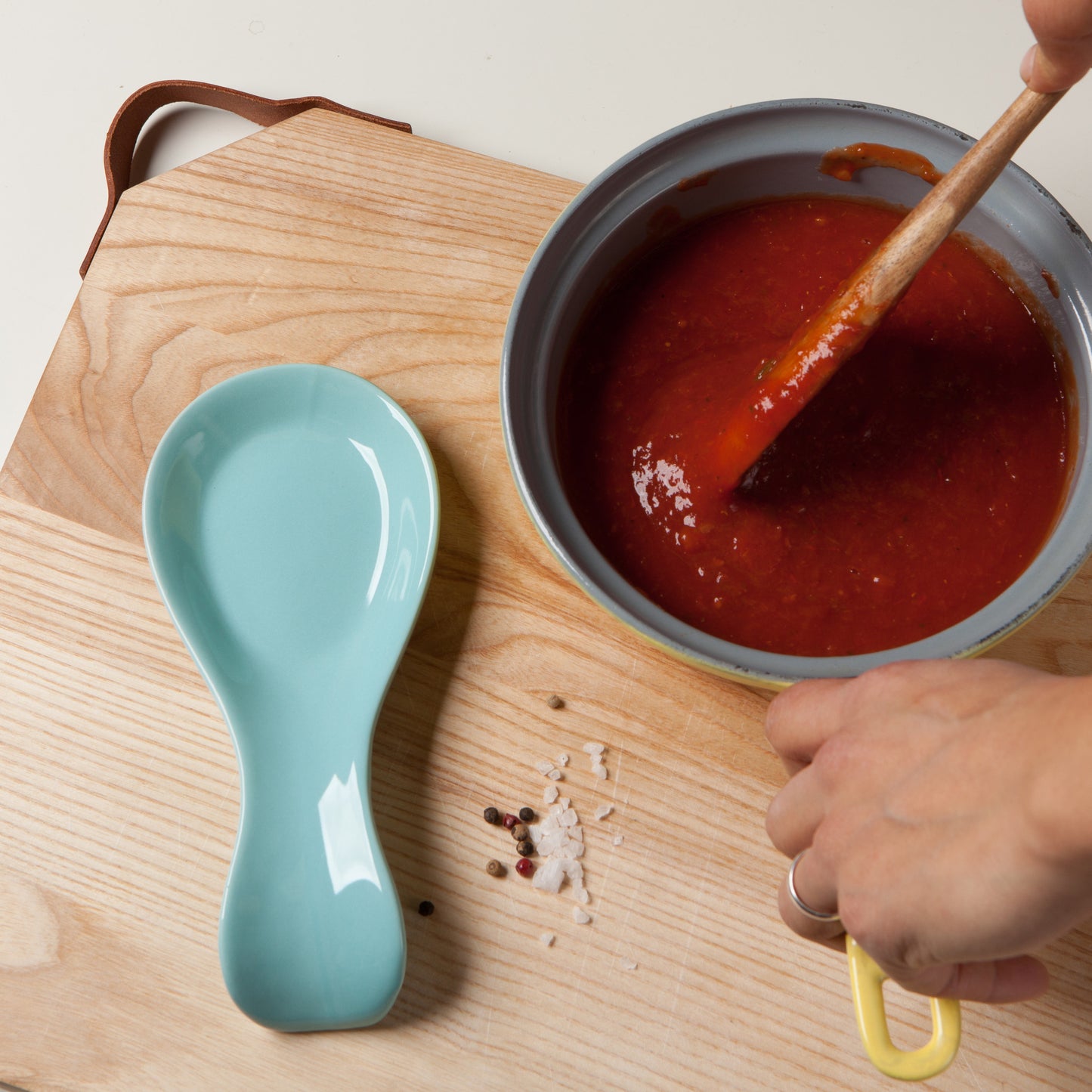 Eggshell Stoneware Spoon Rest