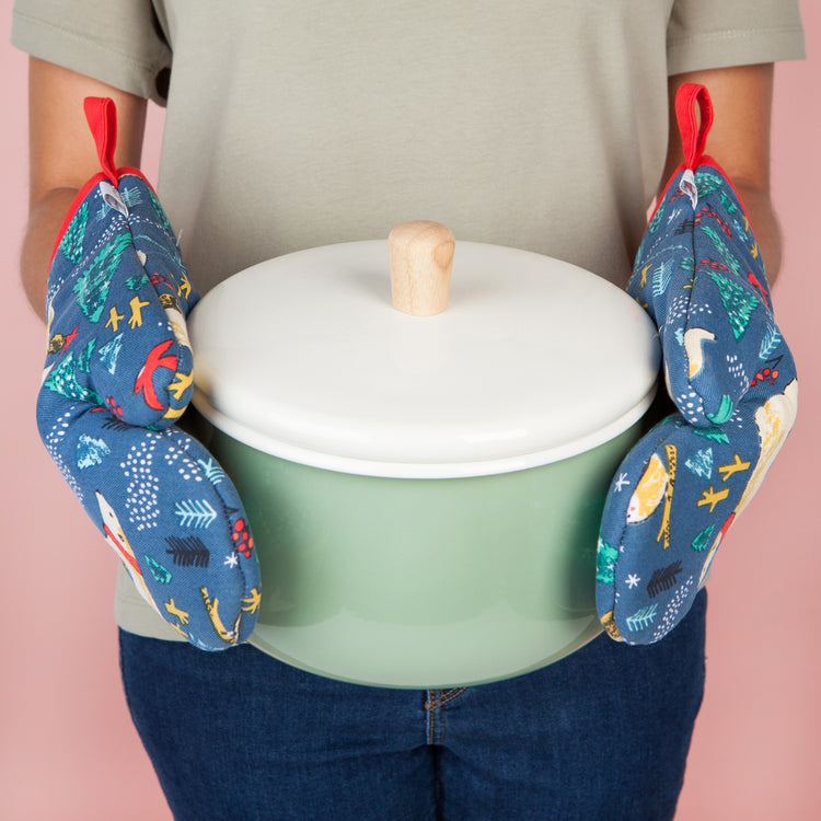 Winter Wilderland Oven Mitts Set of 2