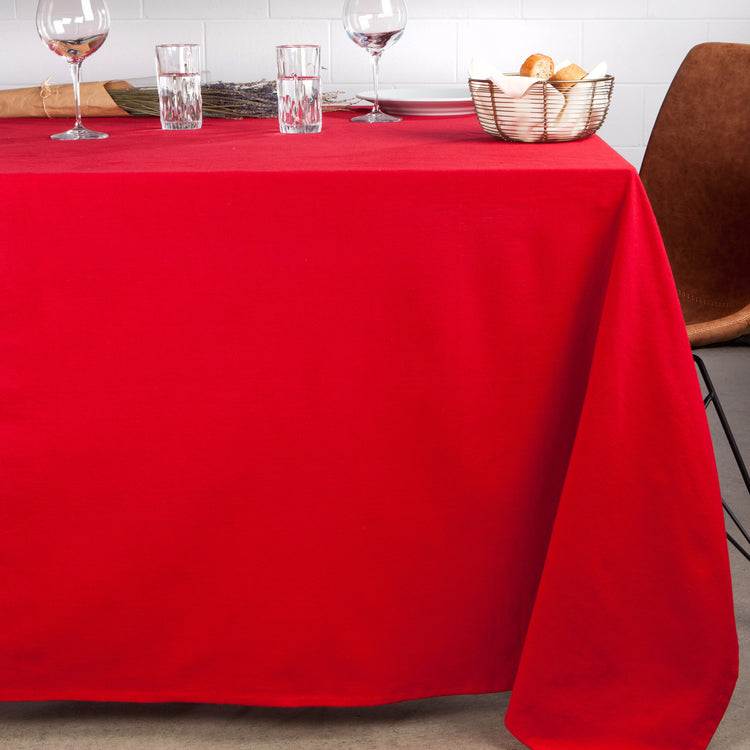 Spectrum Tablecloth Chili Red 60 x 120 inch