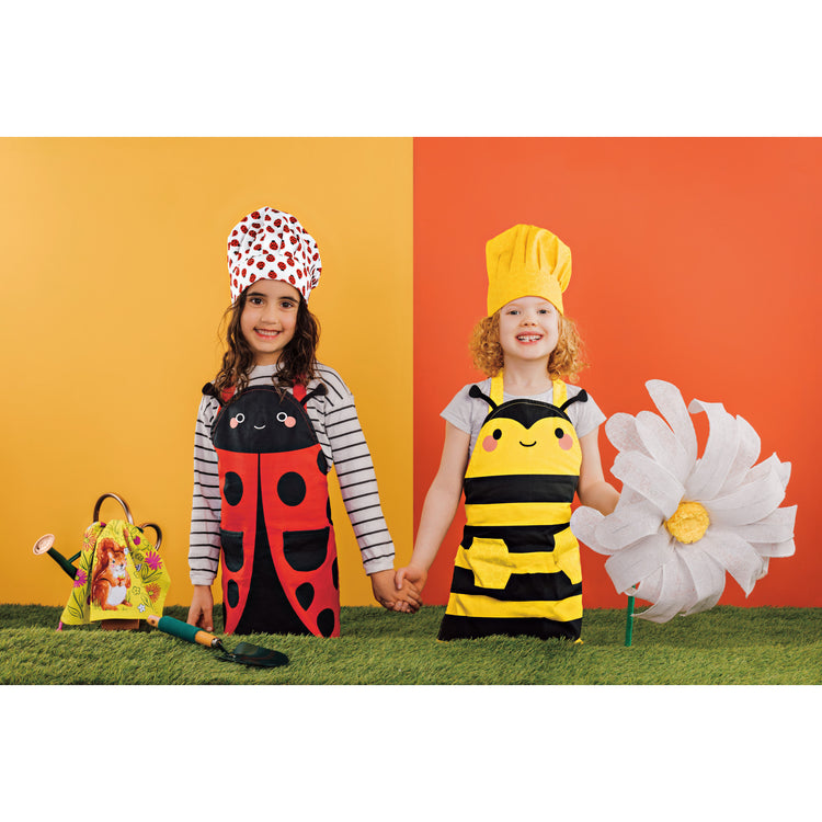 Bumblebee Daydream Kid's Apron & Hat Set of 2