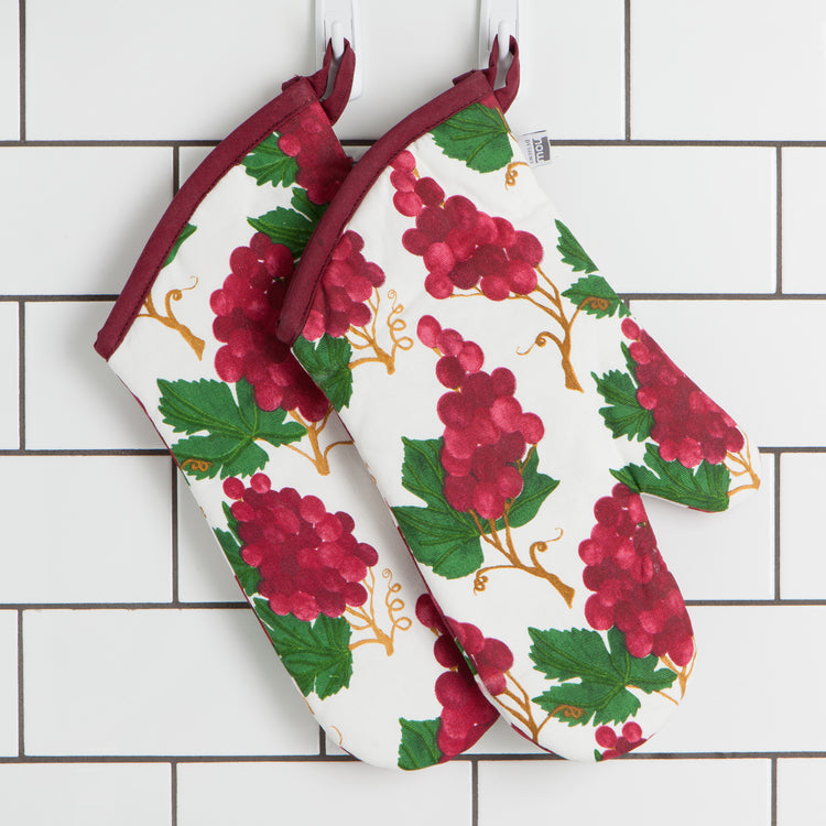 Grapes Quilted Oven Mitt